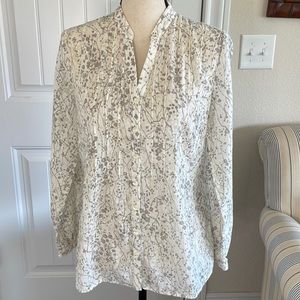JJill 100% Cotton V Neck Pleated Front Blouse Floral Print Gray & Cream Size M